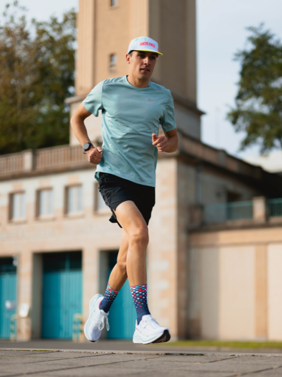 INCYLENCE Running Crystal Navy Cyan Inferno Long Sock