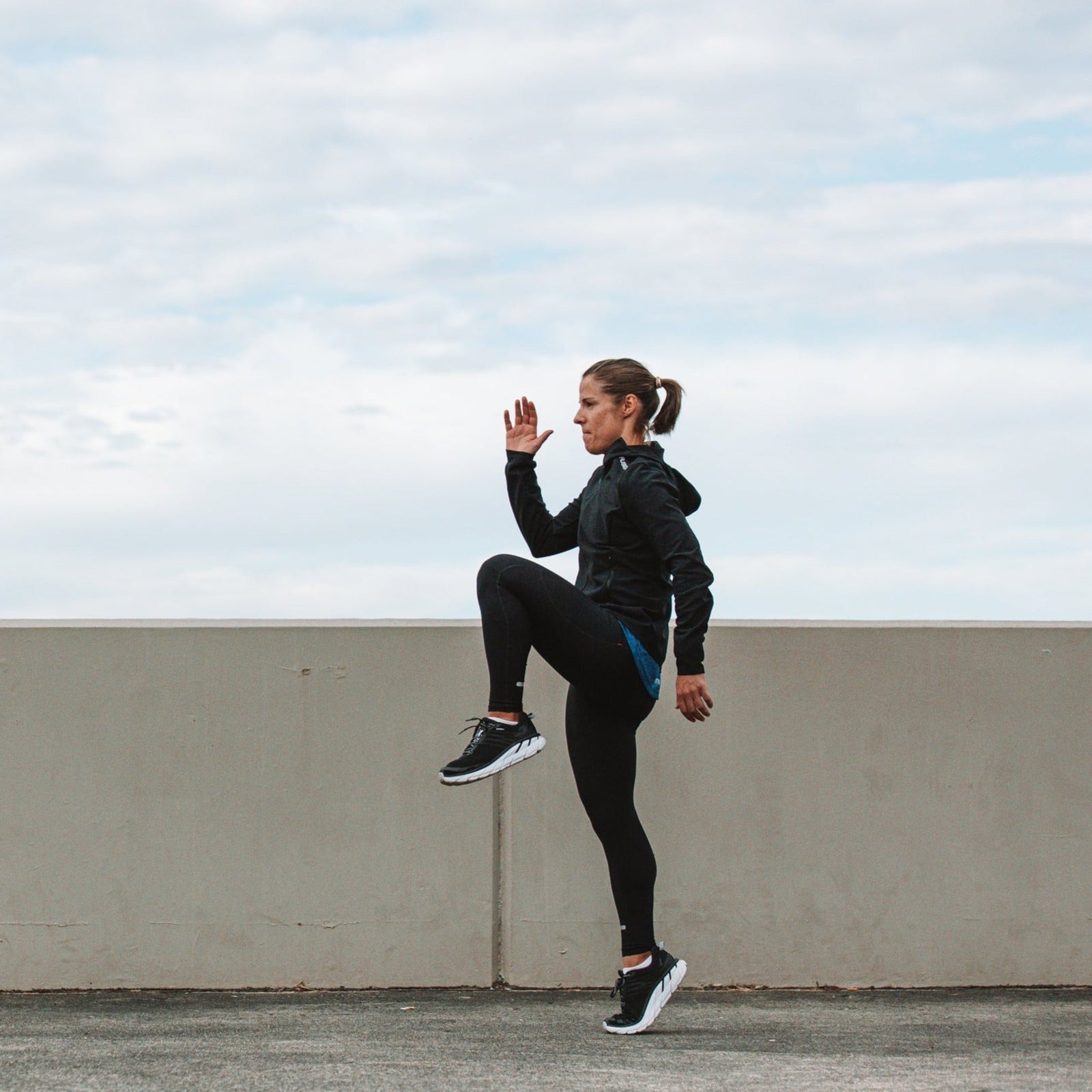 Fusion Women's C3+ Recharge Hoodie_Action