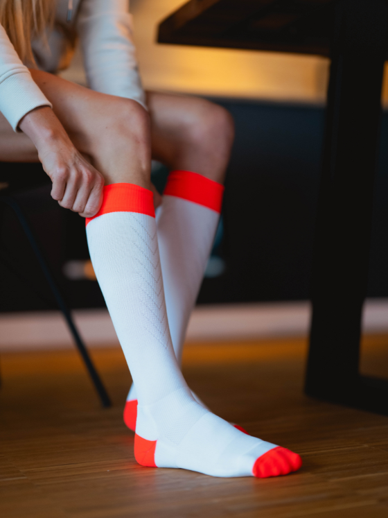 Renewed Compression V2 White Inferno
