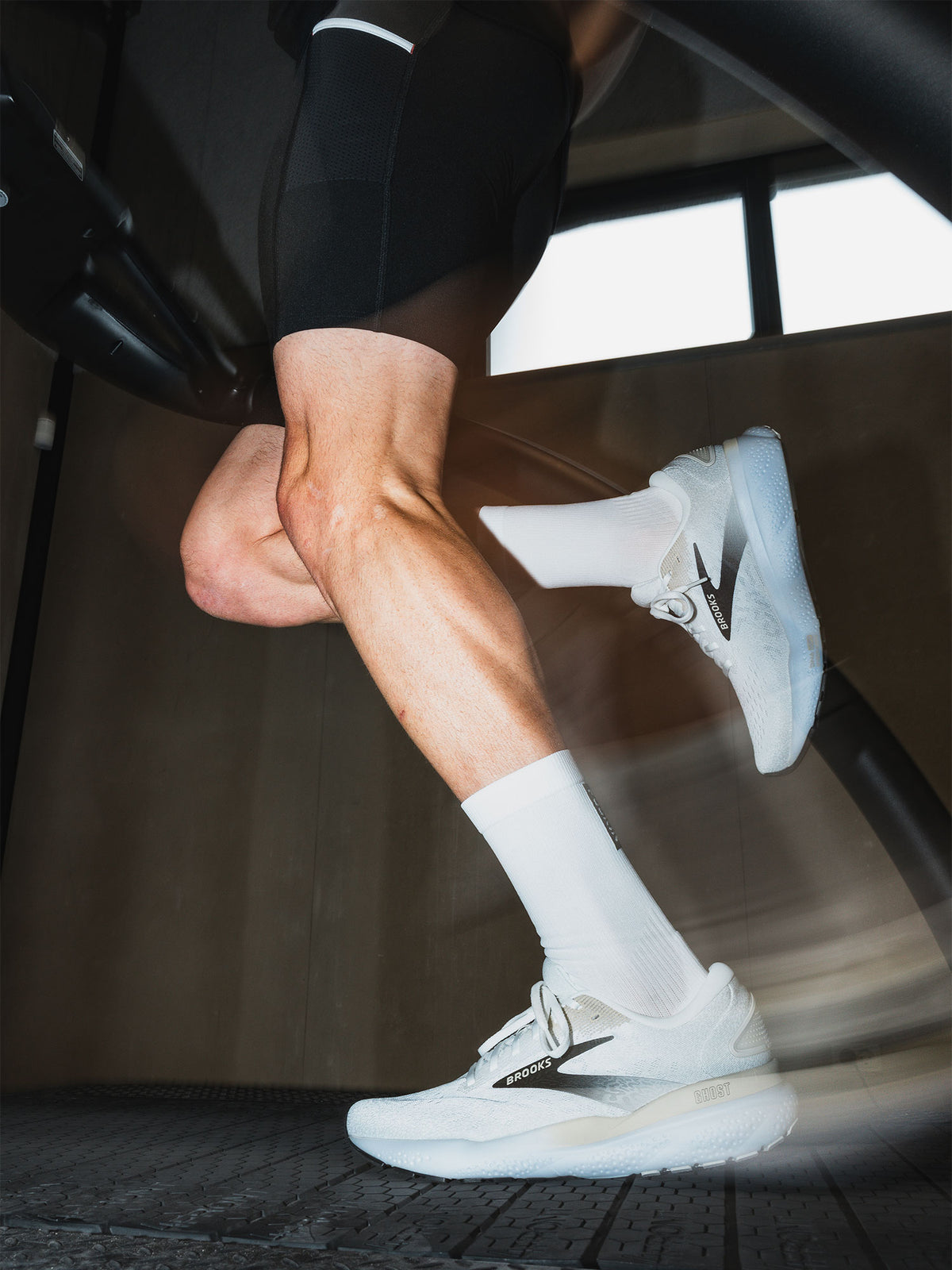 Fusion versatile running sock for training and racing
