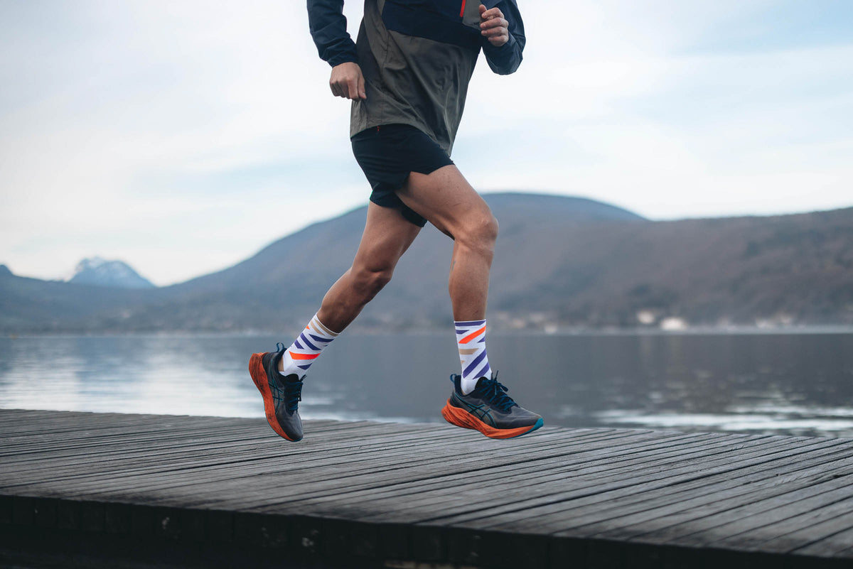 INCYLENCE Running Platforms White Purple Long Sock