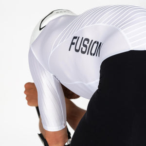Fusion SLi High Speed Suit, speed sleeves and aerodynamic back  for a fast Triathlon race suit.