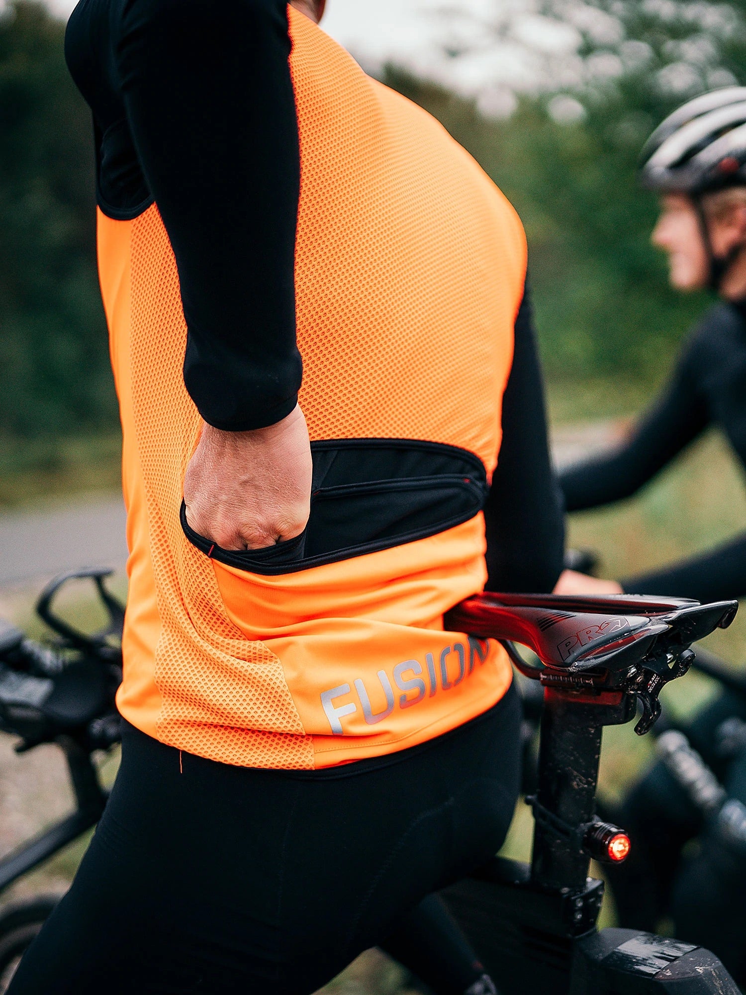 SLi Cycle Vest for riding in cold wind and rain Free Express Shipping FM Sports